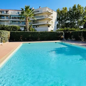 De Standing Climatise, Avec Piscine, Proche De La Appartement